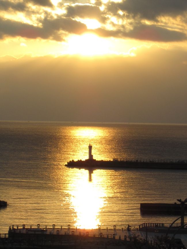 きれいな日の出を見ちゃった！（その２　熱海　親水公園）