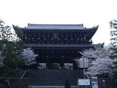 桜の頃の京都知恩院－2008年