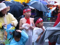 びしょ濡れ (^_^;)・☆　国府宮はだか祭り