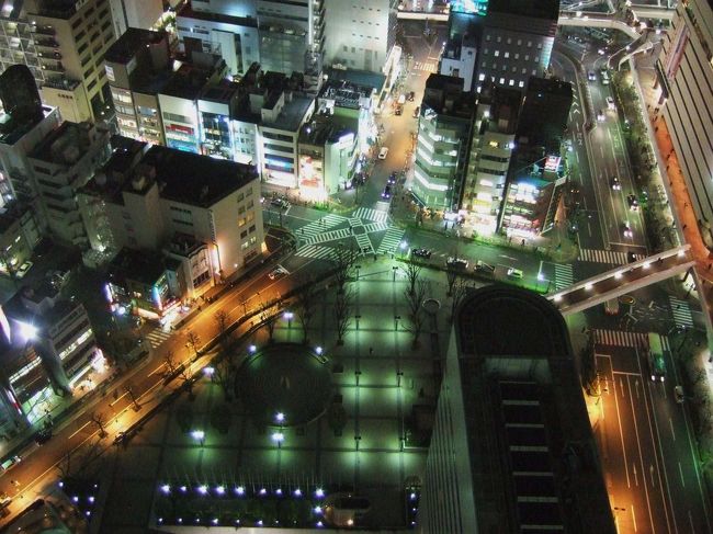 2008年頃の31Fからの展望室で大宮駅方面の夜景を望むことができました。<br />展望室のガラスが斜めになっており下の道路の夜景も見えました。<br />今は東京電力のテプコセンターの施設になっているそうです。
