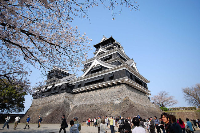 日本三名城に数えられる熊本城です。