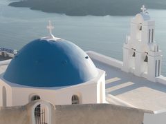 【ギリシャ 5】 フィロステファーニの青屋根教会 ＆ 夏バテ猫
