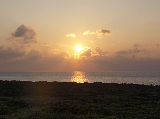石垣島からフェリーで日本最南端の有人島・波照間島へ！<br /><br />こじんまりとしたあったかい雰囲気の島で<br /><br />きれいな海と星空を堪能することができました＊