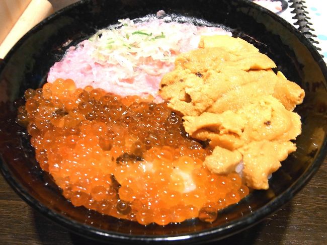 流行の丼屋さんのお店ですが、話は大きく中身は????でした。<br />二度行く理由が見つかりませんでした。