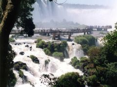 世界3大瀑布 CATARATAS del IGUAZU（イグアスの滝） ＜ブラジル・イグアス＞