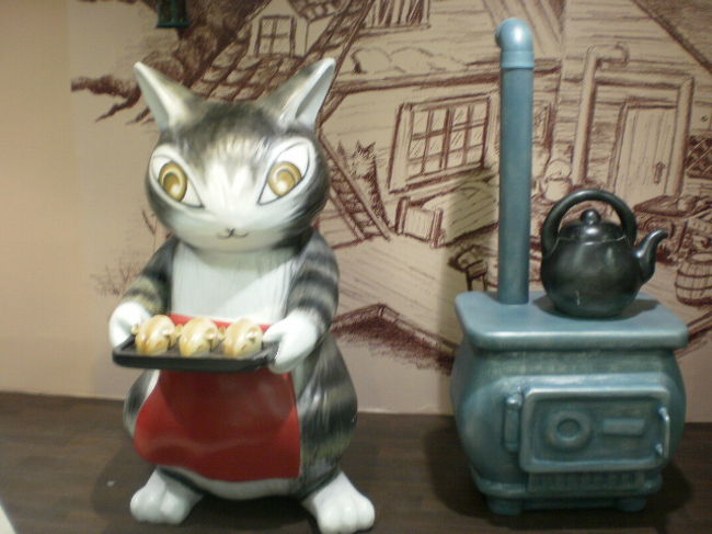 ひらけんさんの旅行記で紹介された阪神百貨店梅田本店恒例『まるごと猫フェスティバル』に行ってまいりました〜♪