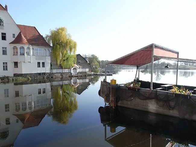 さて、今回はブランデンブルク・アン・デア・ハーフェル(Brandenburg an der Havel)という町から。<br />ベルリンにブランデンブルク門という有名な建物がありますね。その（かなり）延長線上にあります。<br />ハーフェルというのは川の名前ですよ。