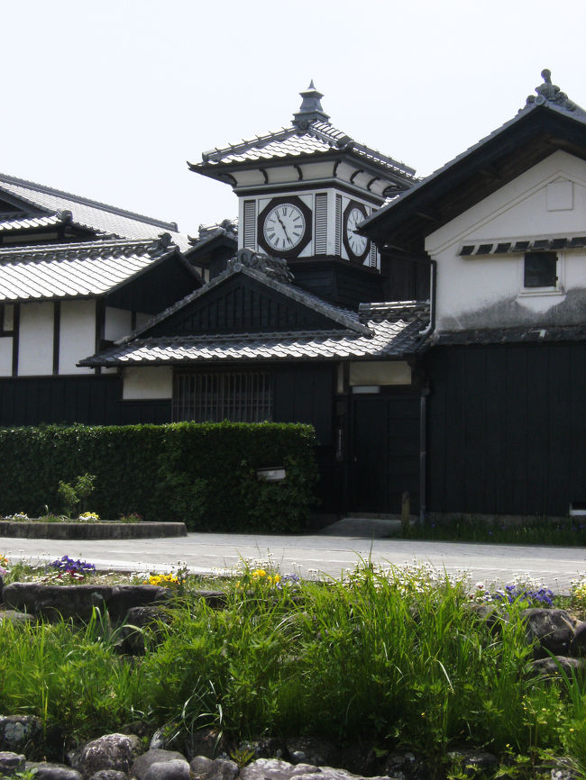 安芸は岩崎弥太郎の出身地。<br />龍馬伝を見るまで安芸のことも三菱の創業者のことも全然知らなかった。<br />安芸が高知のどこにあるのかも知らなかった。<br />ドラマとは違って弥太郎がいた所と龍馬がいた所はずいぶん離れているのだった。<br />東部と中部という地理的な区分も違っている。<br />そして安芸のさらに先の室戸には中岡慎太郎がいた。<br />不思議だな。ばらばらに存在していたのに少しずつかかわりをもって同じ場所に集まって行くというのは。<br />ドラマがきっかけとなった高知の旅。まわれたのはごく限られた範囲だったけど少なからず高知の雰囲気を味わえた旅となった。