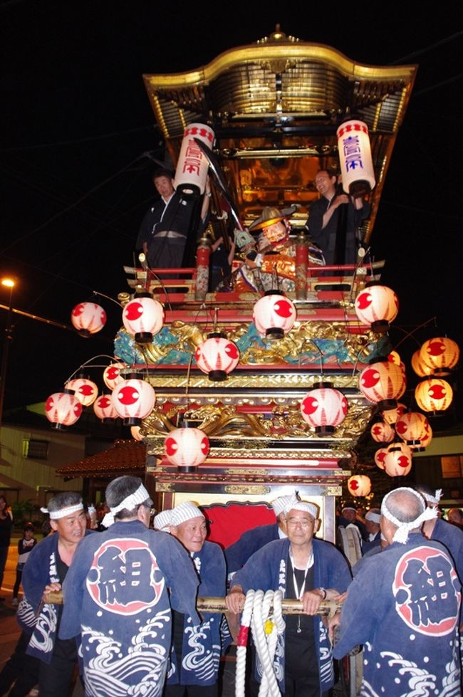 城端曳山祭（本祭提灯山）を見に行ってきました。<br />＊広小路から東町通りの提灯山の巡行，曳山会館前での庵唄の披露・曳山の披露，城端庁舎前での引返しを見てきました。<br />