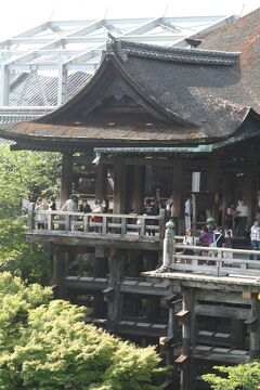 2010春、清水寺(3/4)：百体地蔵堂、濡れ手観音、本堂木組み、祭壇、本堂遠望