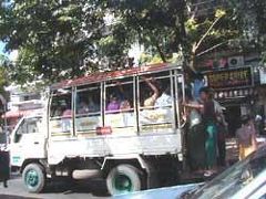 ミャンマーに関する二つの報道を読みミャンマーの旅を回想した。