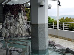 ０５．３泊４日の関西旅行　エクシブ白浜アネックス　サウナ＆スパ東側　ヌルっとした感じの天然温泉大浴場