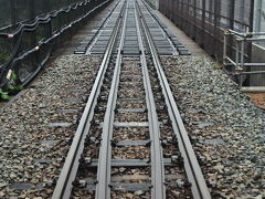 雨の余部橋梁