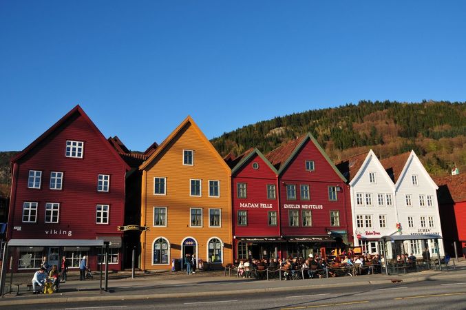 ノルウェーのカラフルでかわいい街並み【フォートラベル】