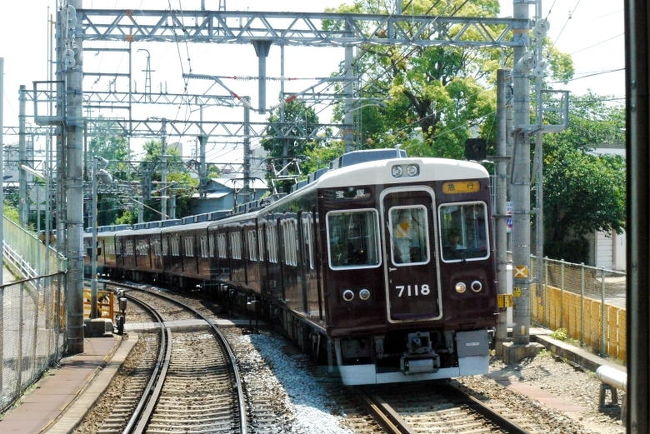 ３泊４日の関西旅行はこの日が最終日です。<br /><br />有馬温泉から三島に帰るのには、新幹線利用の方が早くて安くあがりますが、今回は特典航空券の利用なので、伊丹から空路の移動です。<br />