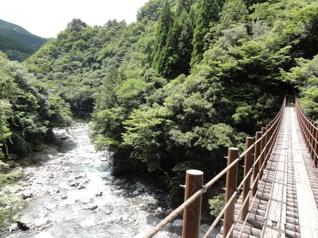 九州山地の僻地。熊本と宮崎の県境に位置する五箇の荘、五木村へ