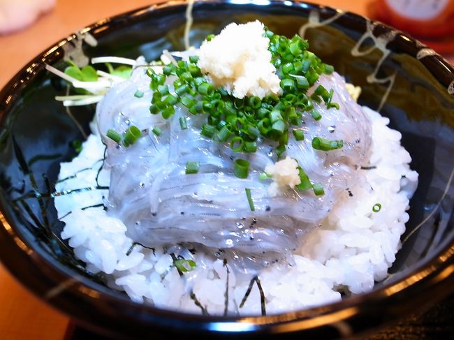 海辺で無くても 生シラス丼が食べられる。<br />但し、いつでもと言う訳ではなく、仕入れ出来た時と言う条件ではありますが!!