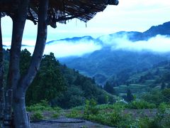 初 夏 の 「 山 古 志 」 の 静 か な 朝 ＜ 新潟県長岡市 ＞