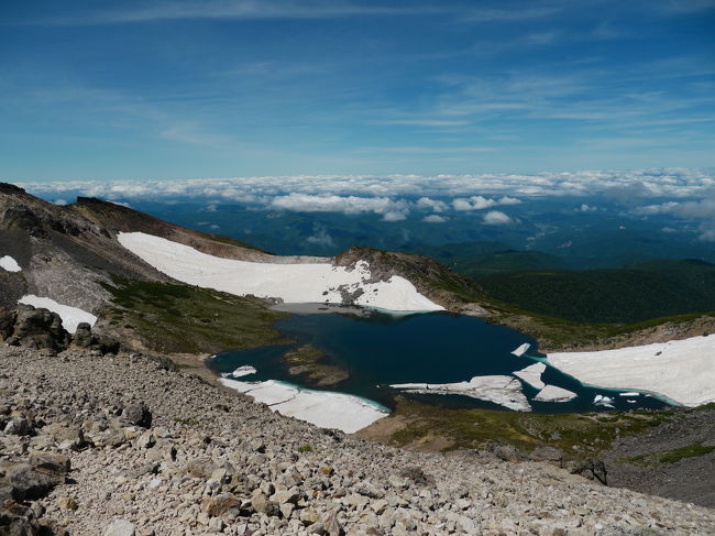 後編では2010年7月19日、連休最終日での乗鞍岳登山です。<br /><br />ここに、ライチョウがいることは知っていましたが、<br />まさか遇えるとは思ってもいませんでした。