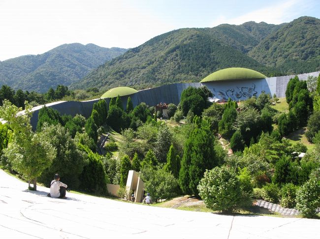 天と地が反転しているアートスポット。<br />かなり良かった。