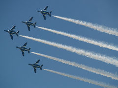 松島基地 航空祭 2010 -２　ブルーインパルスによる曲技飛行　(宮城県）