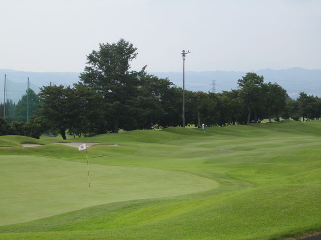 8月24日、25日県のアマチュア選手権決勝がありました。<br /><br />予選が、8月5日にあり5会場から予選通過した人とシード選手<br /><br />会わせて175人が決勝に進出しました。<br /><br />