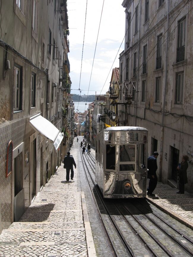 ポルトガルは私の中で「必ずまた訪れたい国」となりました。<br />今日は『市電28番』で巡ります。