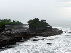 １２．夏休みの７泊９日バリ旅行　タナロット寺院