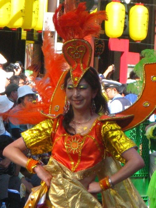 浅草サンバカーニバルB 華麗な衣装 ☆30周年記念山車も艶やかに