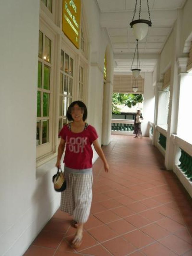 今年夏のシンガポール家族旅行！<br /><br />シンガポールといえば、ラッフルズホテル、アフタヌーンティーetc。<br />食べるの大好きな我が家〜アフタヌーンティーはこの旅行での楽しみの一つでした！