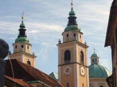 スロベニア魂の焦点リュブリャナ【04】市を代表する貫禄「市庁舎」