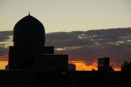 2010/09/16 -04.　サマルカンド　レギスタン広場の夕暮れと夜景