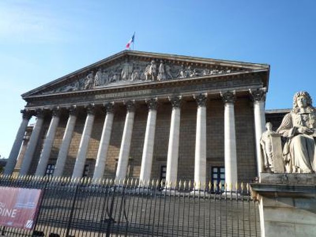 ブルボン宮殿の中の国会議事堂 パリ フランス の旅行記 ブログ By Mikaさん フォートラベル ブルボン宮殿の中の国会議事堂 パリ フランス の旅行記 ブログ By Mikaさん フォートラベル