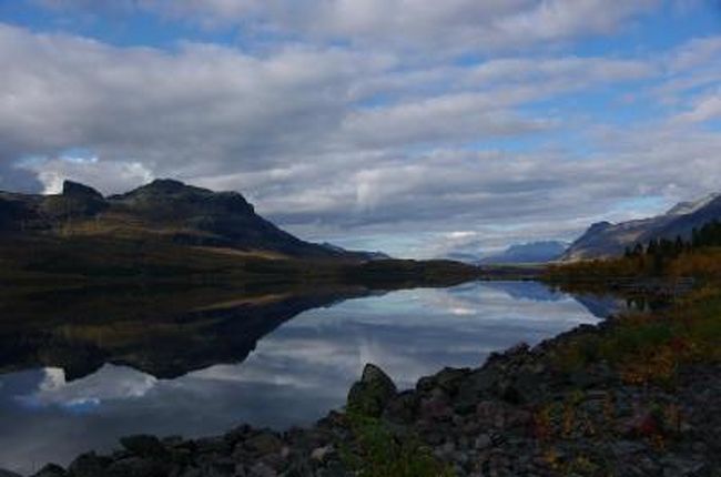 ナルビーク(Narvik)からノーランストーグ鉄道（Norrkandstaget）に乗って昨年訪れたイェリーバーレ（Gallivare)に移動。昨年も泊まったポルユス(Porjus)という町を拠点にしてオーロラや世界遺産にもなっている自然を楽しむ予定。