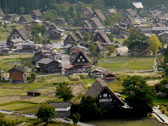 立山黒部アルペンルートとトロッコ列車・上高地・白川郷の旅　（白川郷編）