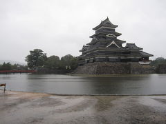 松本市から上高地に入り、下呂温泉を経て郡上八幡城を訪ねる　その１　国宝松本城