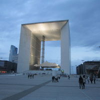 パリ新凱旋門とモネの家（ジヴェルニー）