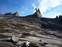 東南アジア最高峰　キナバル山へ　その④　山頂アタックとヴィアフェラータ で遊びそして下山