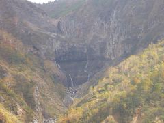 滝コミュオフ会２０１０秋①　滝メグラーが行く１０７　白山の不動滝　1日で水量が激減！