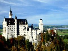 Schloss Neuschwanstein ～ノイシュバンシュタイン城～　紅葉の山に浮かぶお城,,,♪　制作中。