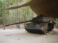 ベトナム戦争の史跡訪問！　ホーチミン郊外　クチトンネルへの小旅行　(Cu Chi Tunnel, Ho Chi Minh City, Vietnam)