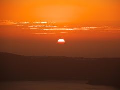 ギリシア～サントリーニ島①　イアには負けない夕日を見るぞぉ～ん！