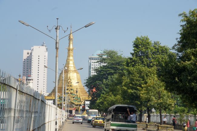 2010/11/09 -01.　ヤンゴンの街をプラプラと