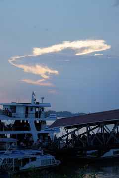 2010/11/14 -02.　ヤンゴン　ストランド通り界隈