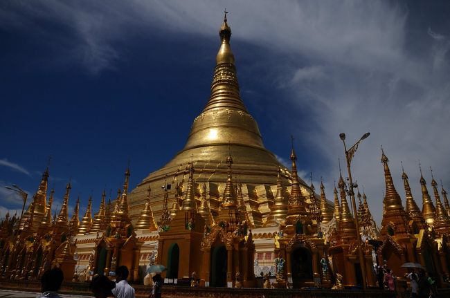 初めて訪れたヤンゴンとバガン<br /><br />写真を下記に置いてます。<br />メンテ中