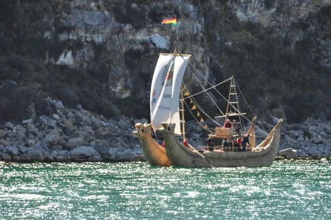 太陽の島、月の島は沖縄で言う久高島や日本の天照大君の岩戸のような神様が降り立ったという伝説がある場所とのこと。<br />初代インカ皇帝がここに降り立ちインカ帝国が始まったといわれている島で、歴代の皇帝もたびたび訪れた島とのことです。<br /><br />続きはこちら<br />http://iloveu-takeitez.blogspot.com/2009/08/820_6522.html