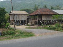 ●愛しのカンボ１０・１２●　（２）バッタンバン・・・公園・ダム湖・博物館