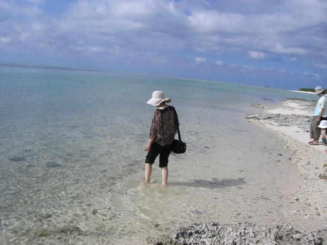 年内３回目となる沖縄・離島です。<br /><br />今回は沖縄に行ったことのない母を連れての旅。<br /><br />