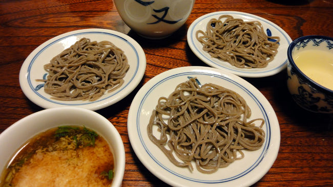 久々に蕎麦が食べたくなって色々お店を調べてたんですが、天気もよかったのでちょっと足を伸ばして出石へ。