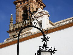 スペイン　地方色豊かな国　⑤白い町カルモナとパラドールホテル